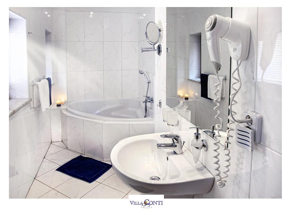 פיסק Hotel Villa Conti מראה חיצוני תמונה
